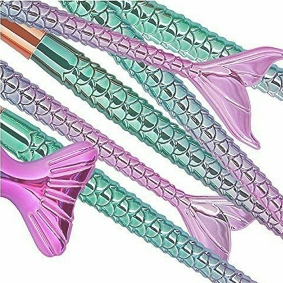 11 PC 3d mermaid makeup brush set - Picture 5 of 5